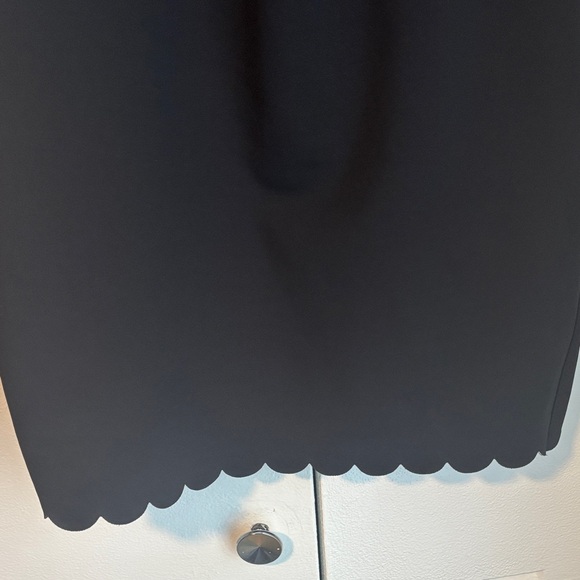 Topshop Black Scalloped Mini Dress - Picture 6 of 8